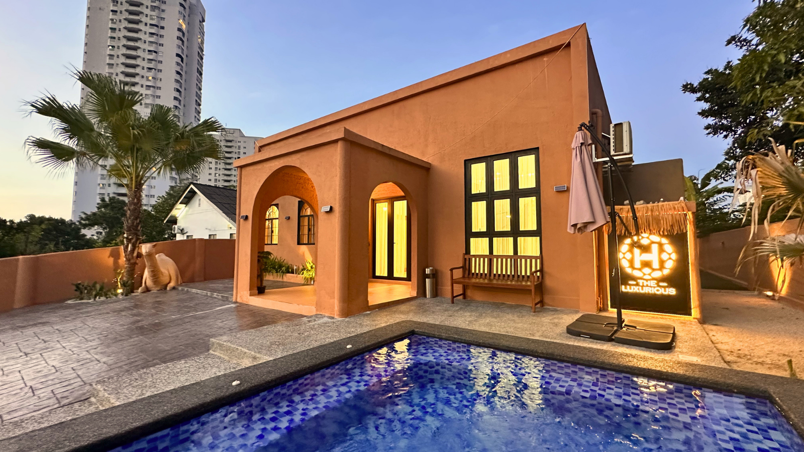 The Luxurious 28 @ Morocco Villa