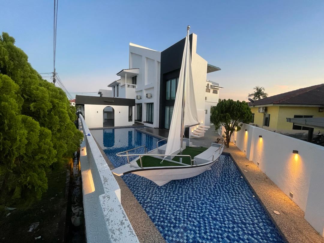 The Luxurious @ Melaka 168
